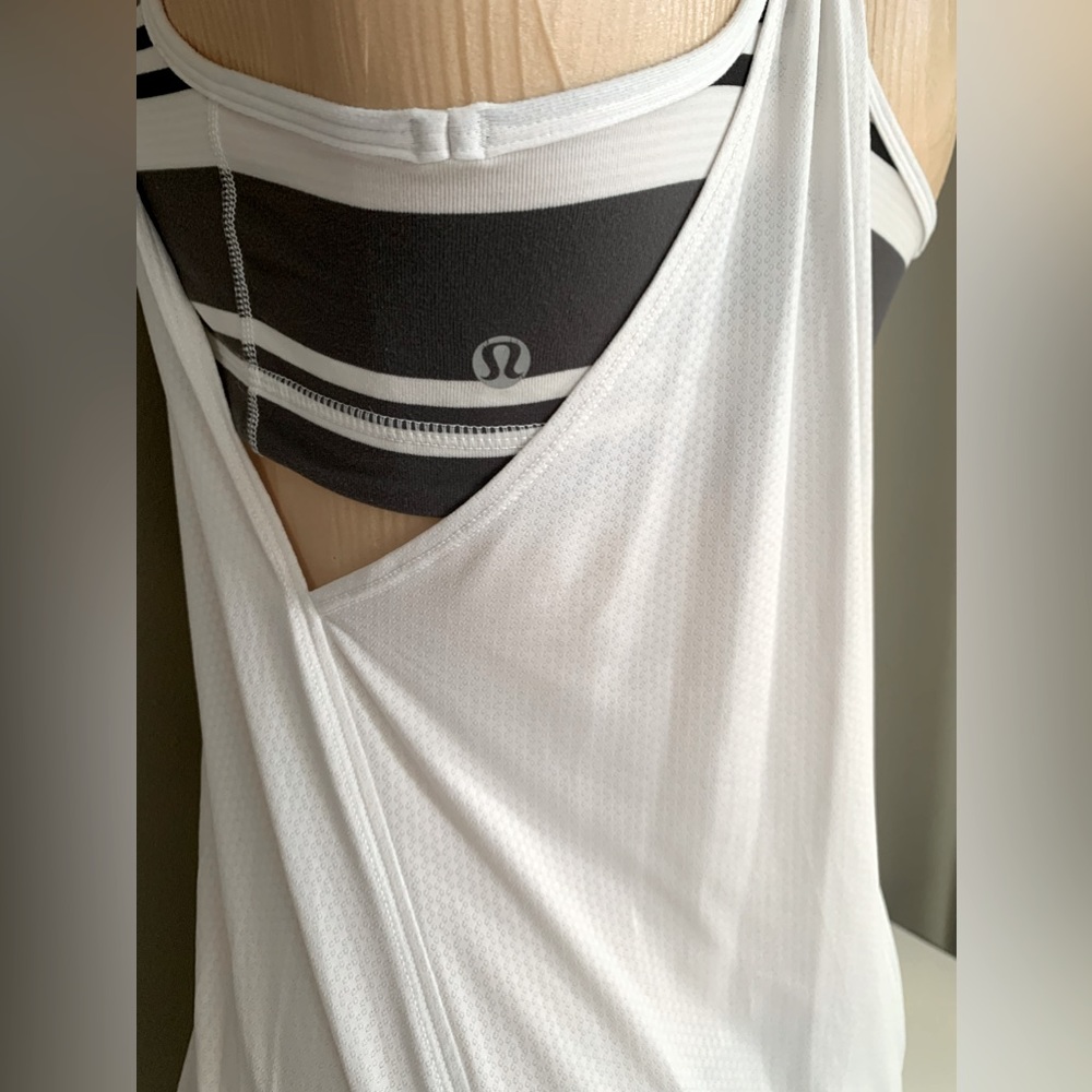 Lululemon No Limits Tank - Picture 4 of 5